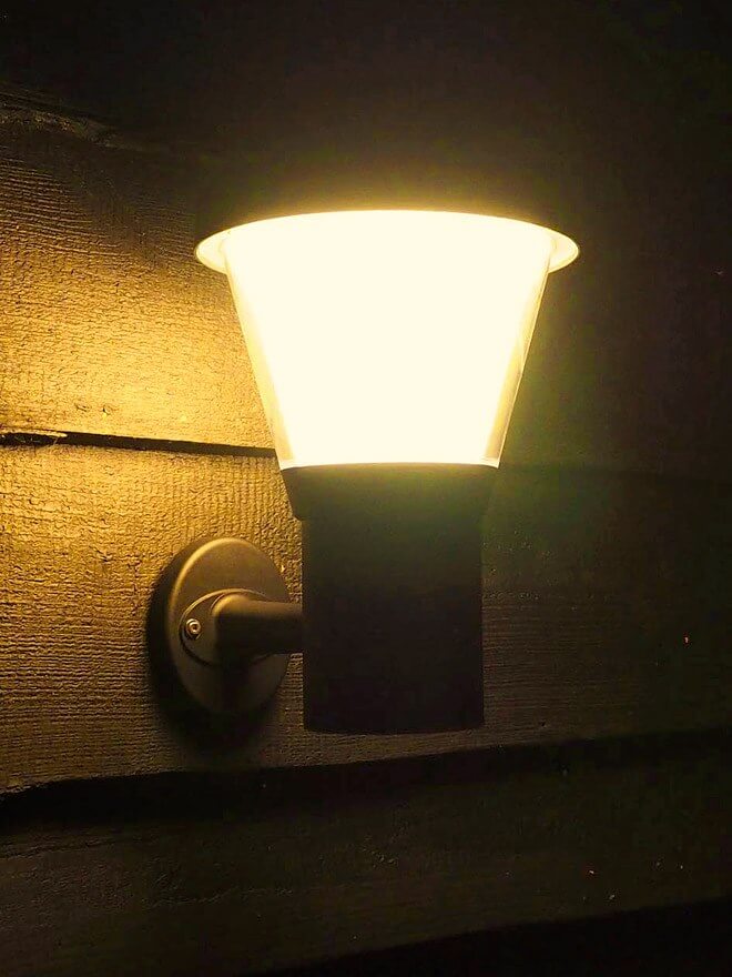 IpluxSolar Led wandlamp Oslo Hoogte 31 cm duurzame tuinverlichting